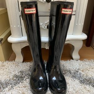 Hunter high gloss waterproof black boots
